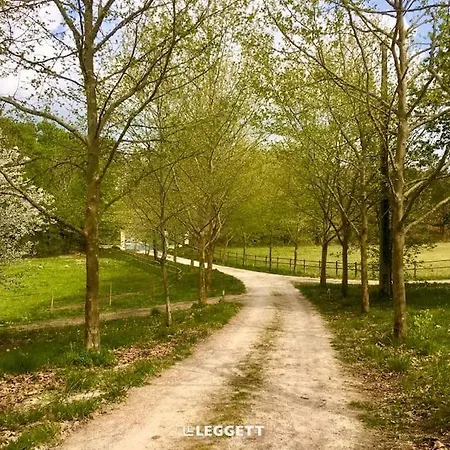 Escapade Isolee Dans Les Bois, Piscine & Etangs Brossac